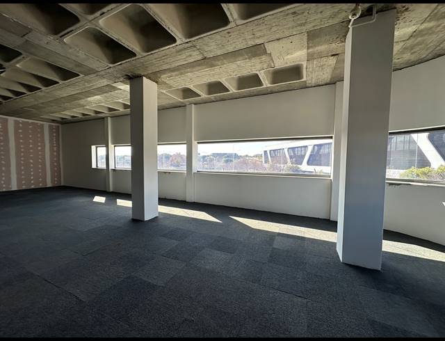 269M² OFFICE TO LET IN DORINGKLOOF